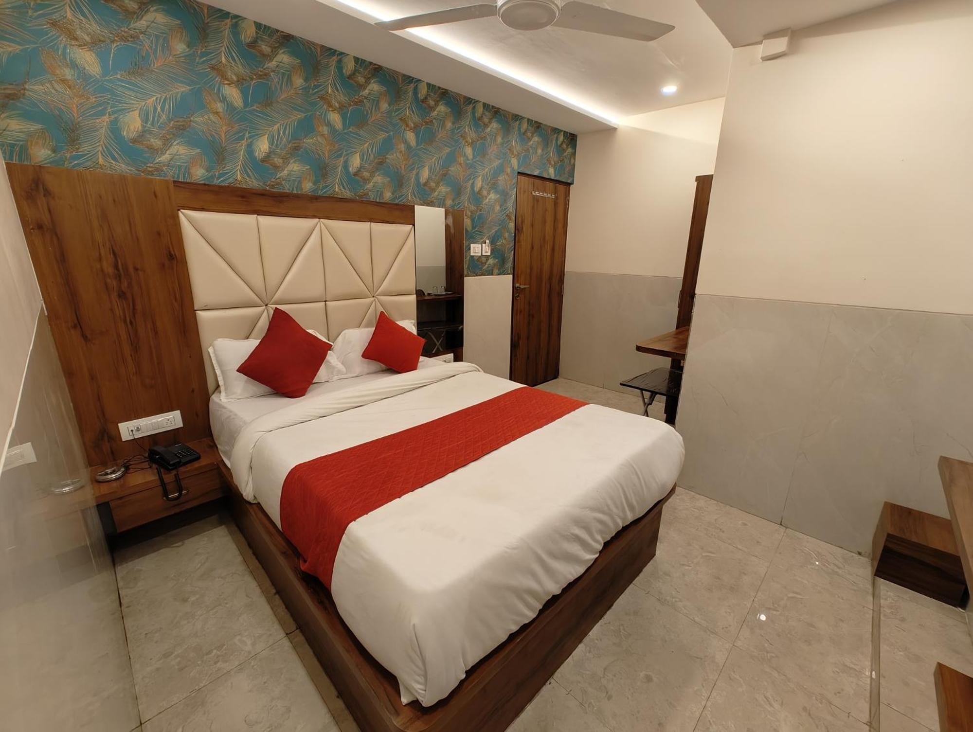 Hotel Dream Palace Residency - Near To Us Embassy Bkc Mumbai Exterior photo