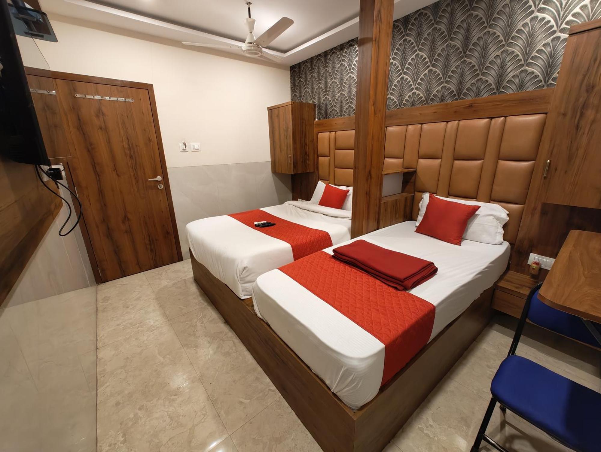 Hotel Dream Palace Residency - Near To Us Embassy Bkc Mumbai Exterior photo