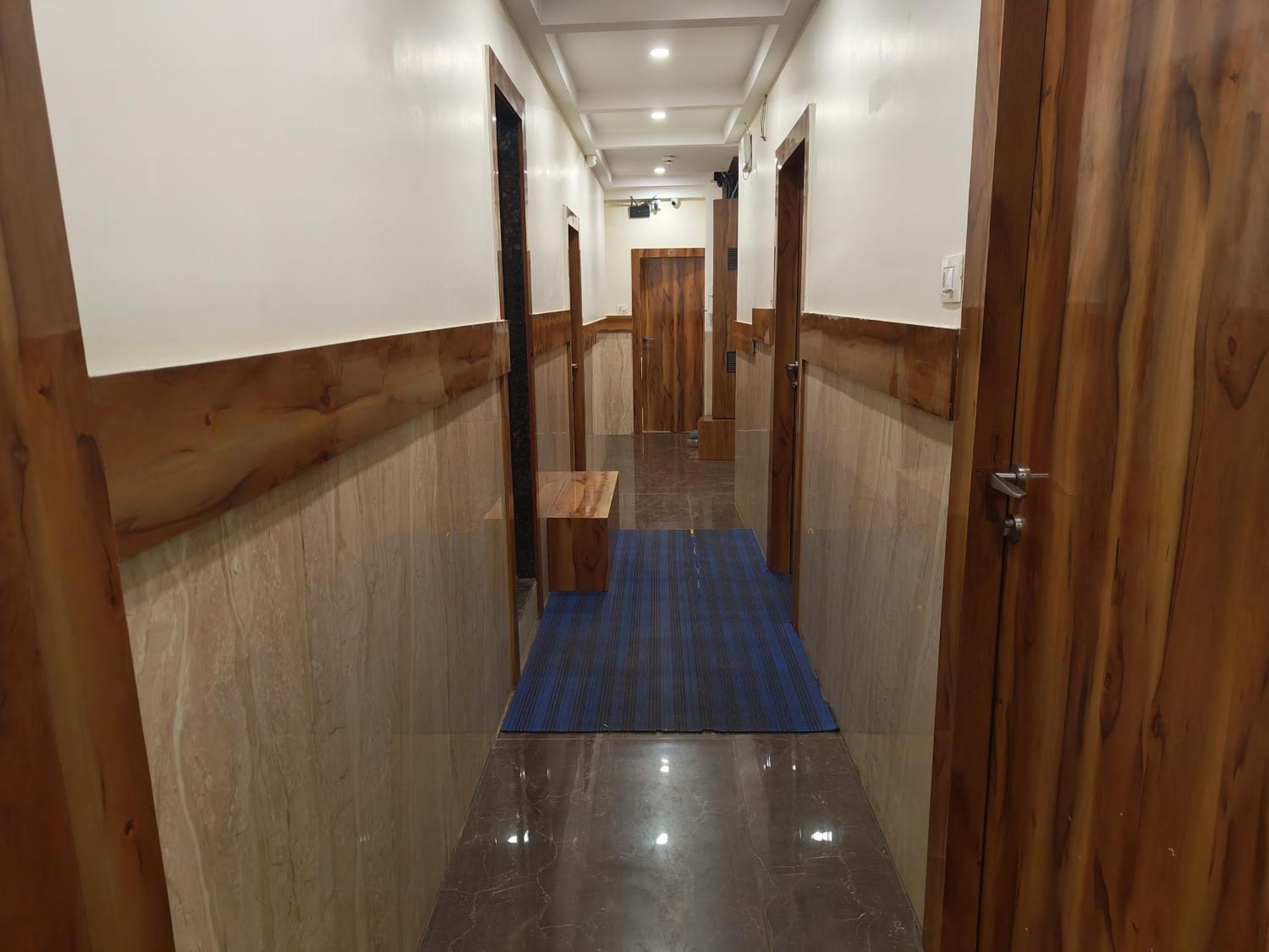 Hotel Dream Palace Residency - Near To Us Embassy Bkc Mumbai Exterior photo