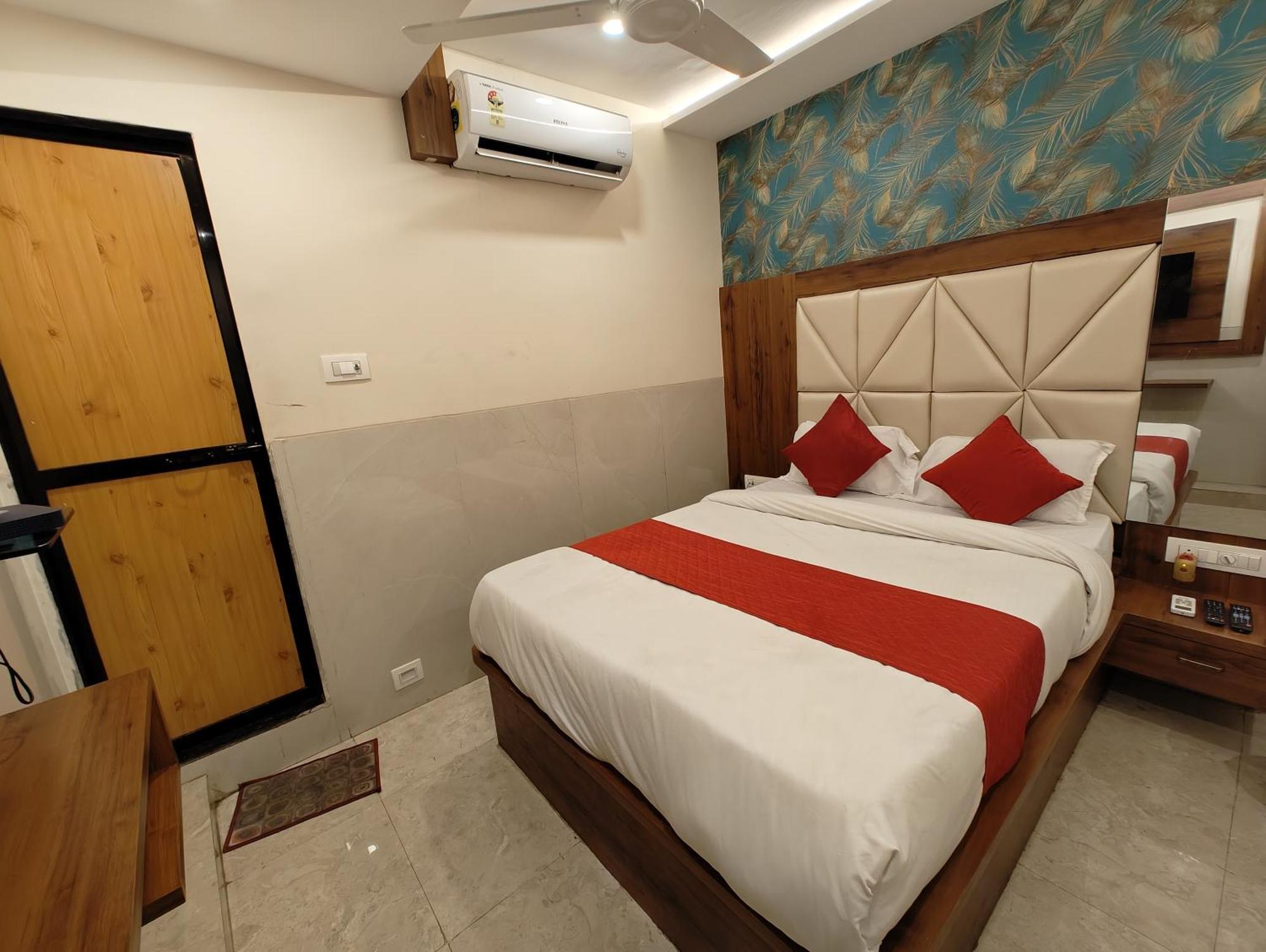 Hotel Dream Palace Residency - Near To Us Embassy Bkc Mumbai Exterior photo